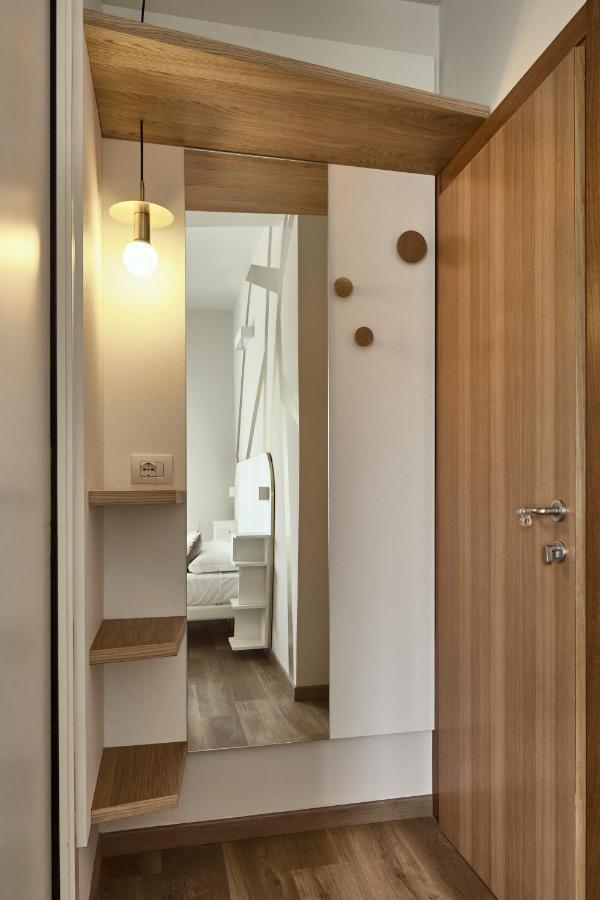 Hotel La Fenice Rimini Esterno foto